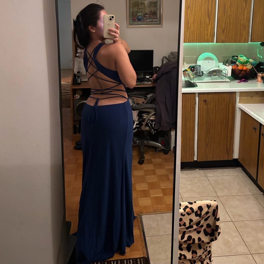 ⭐️Royal Blue Sexy Maxi Prom Dress (with Train & Slit)⭐️
